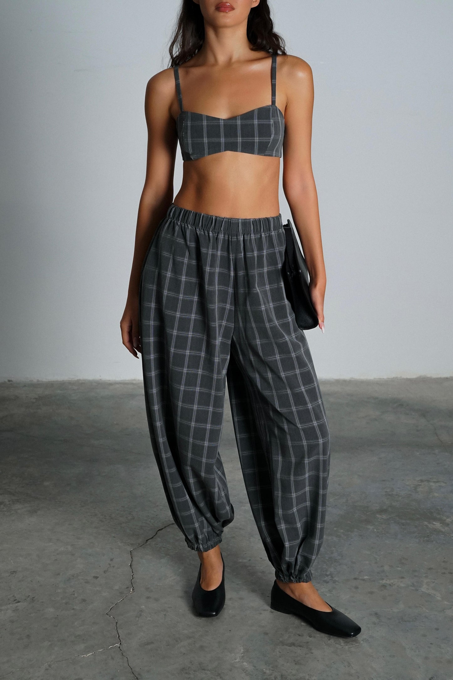 חליפת ניקה - אפור